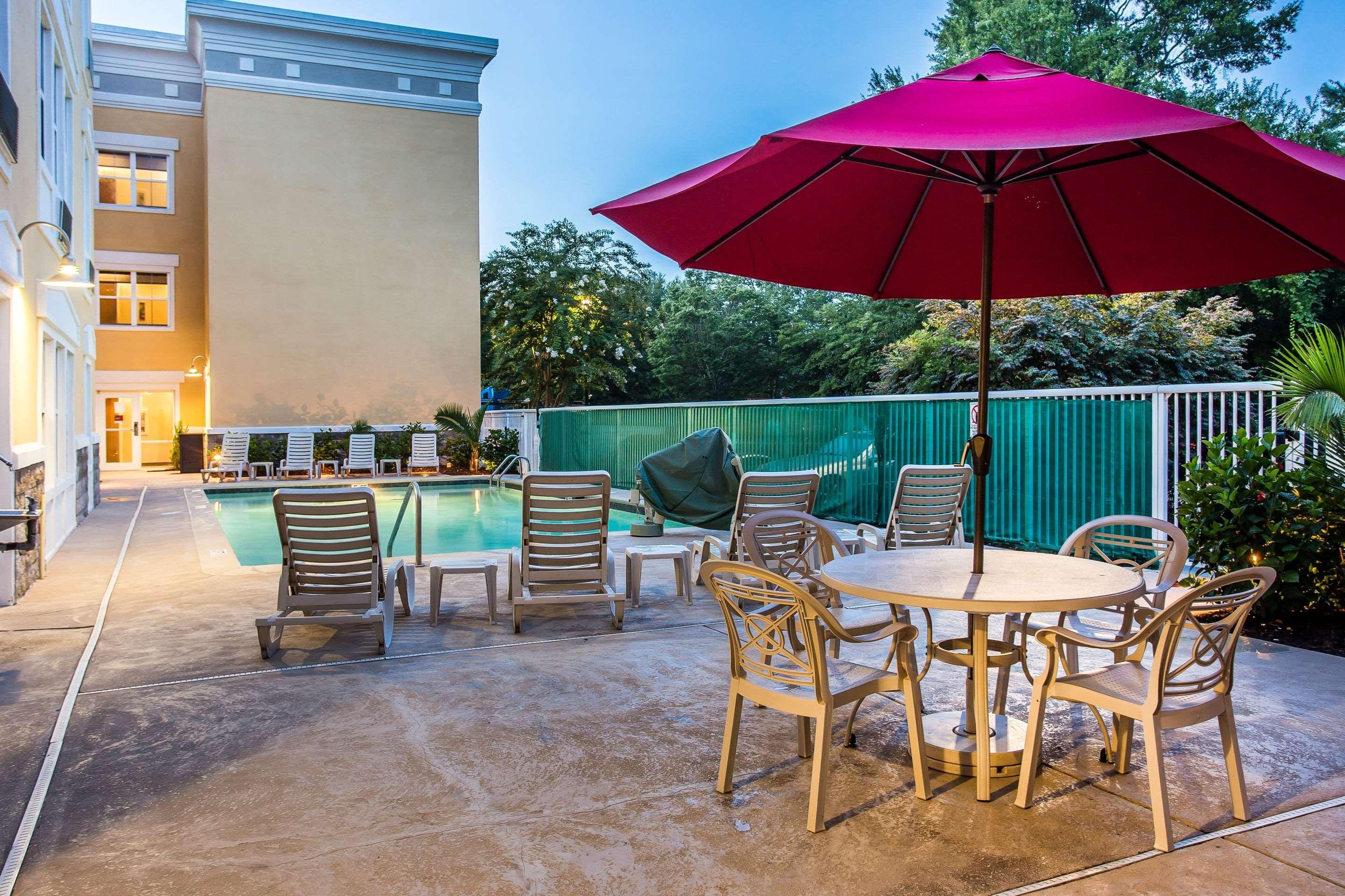 Comfort Suites At Isle Of Palms Connector Mount Pleasant Exterior photo
