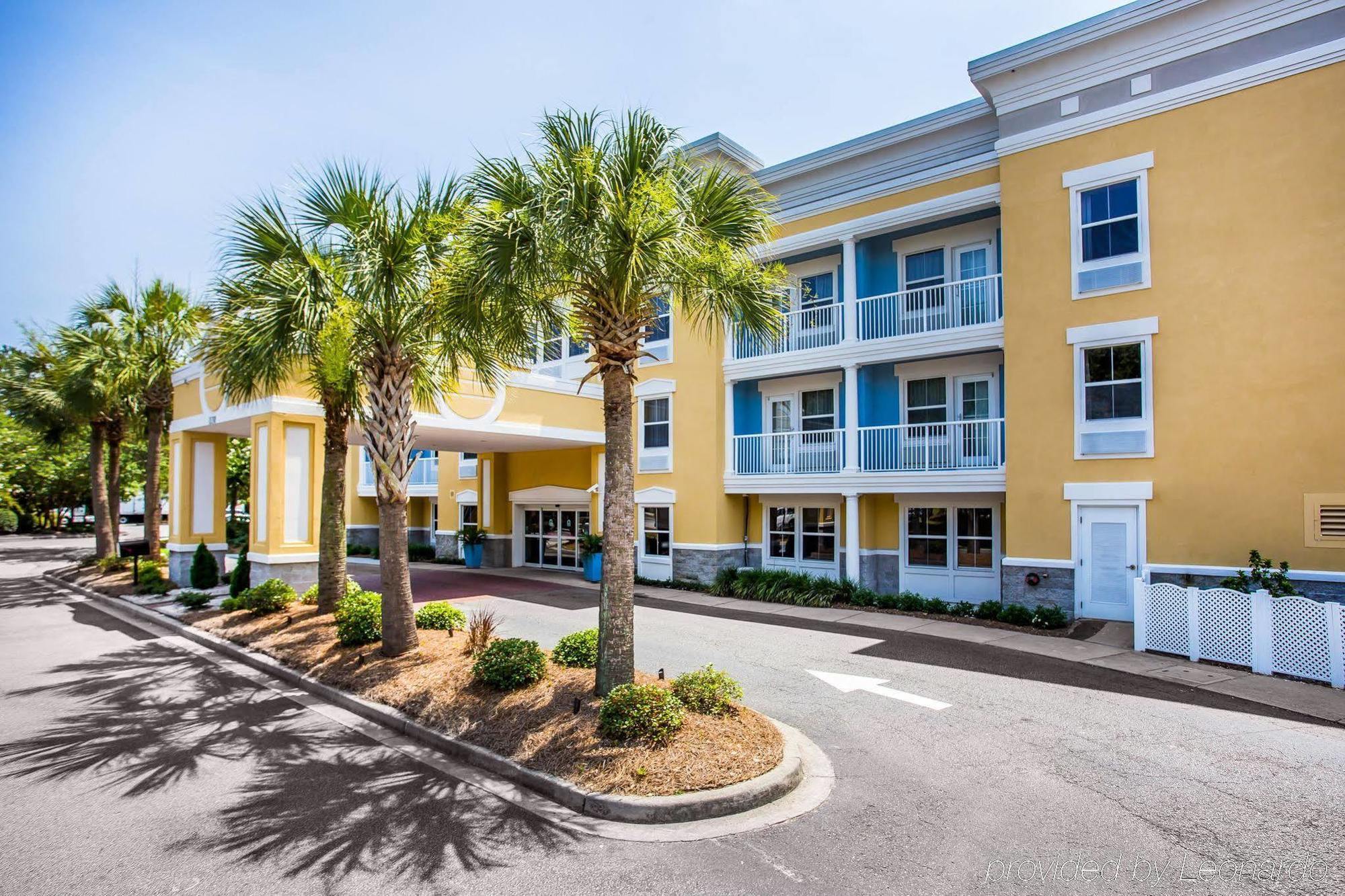 Comfort Suites At Isle Of Palms Connector Mount Pleasant Exterior photo
