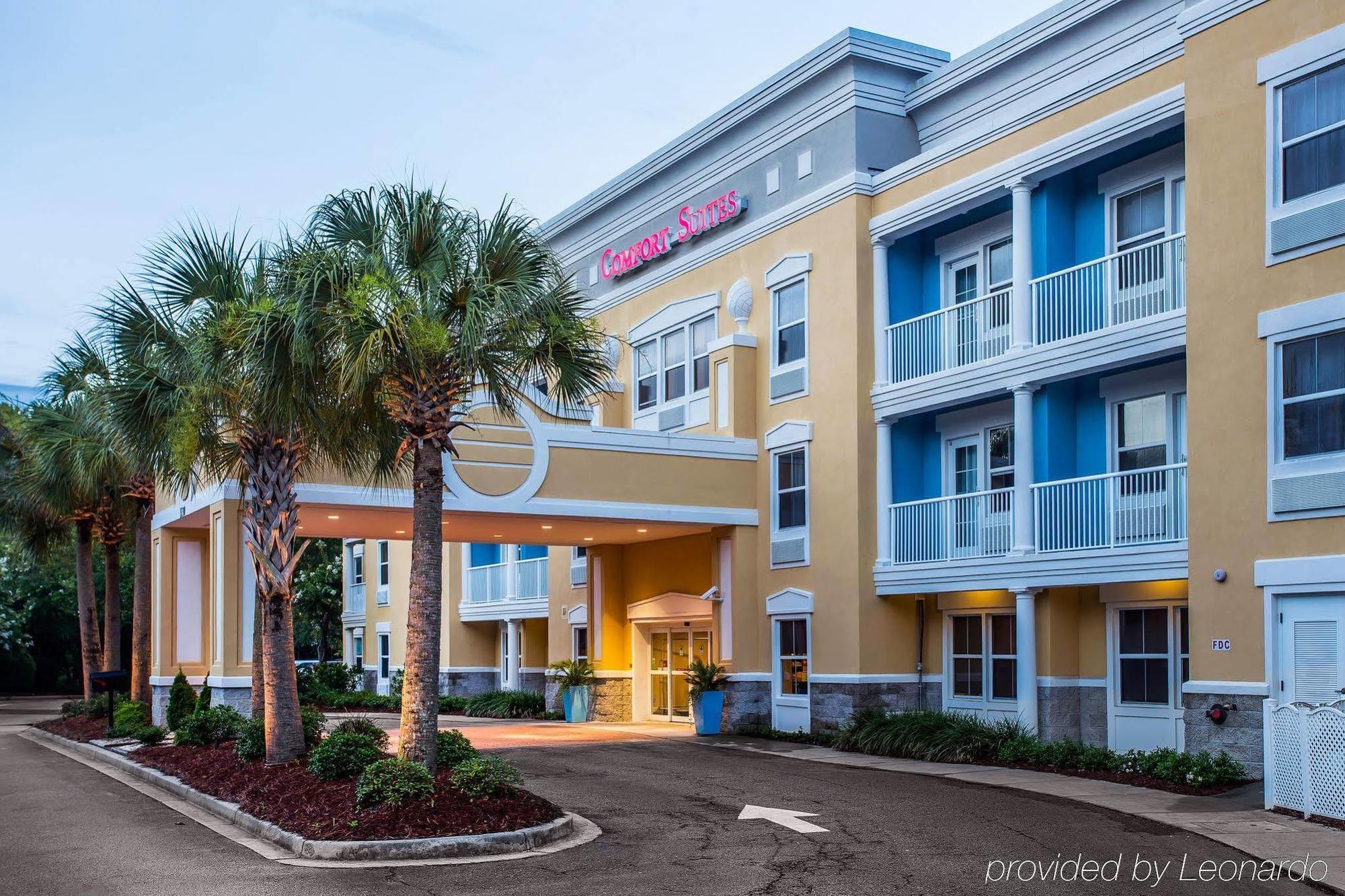 Comfort Suites At Isle Of Palms Connector Mount Pleasant Exterior photo