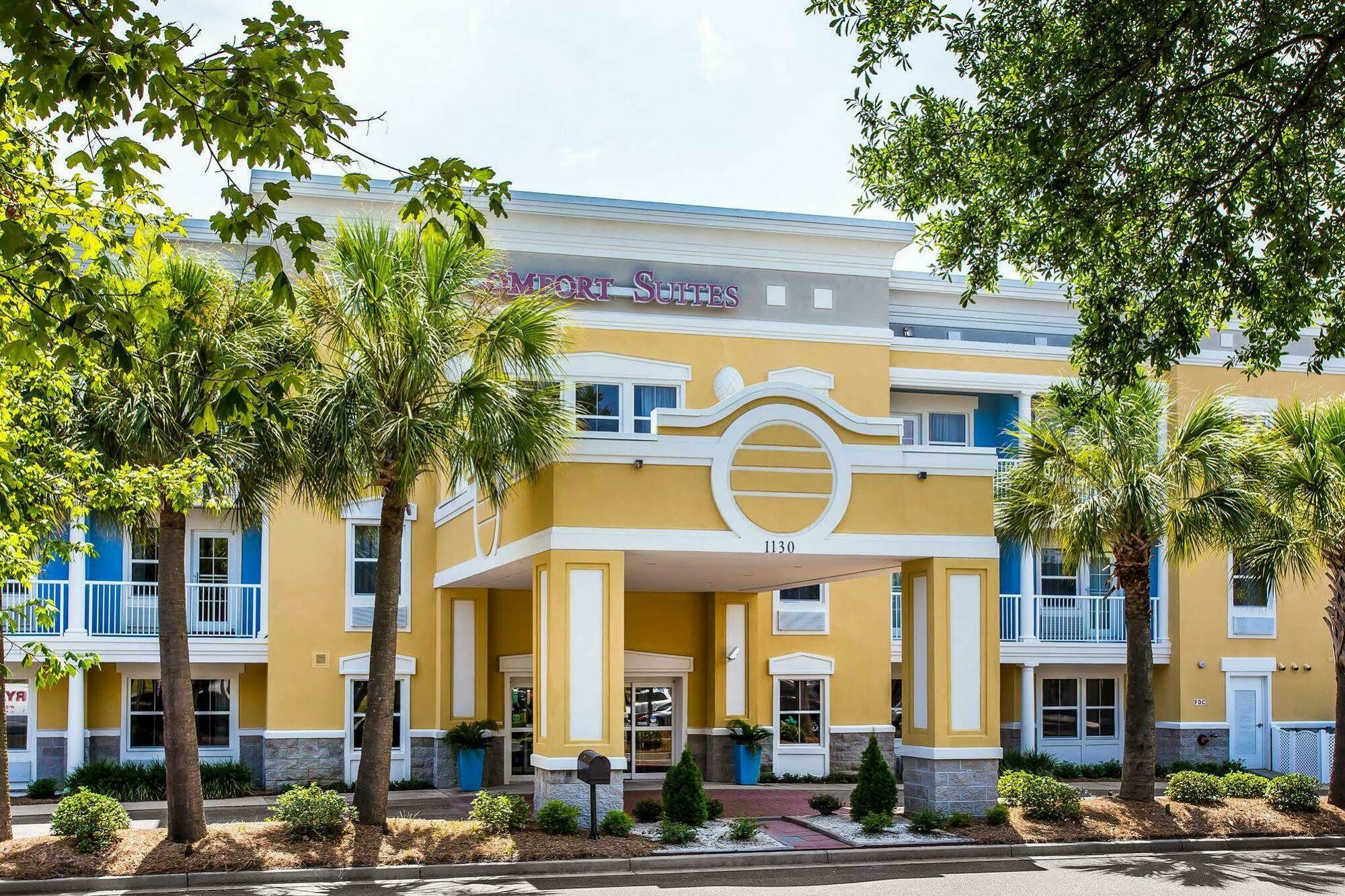 Comfort Suites At Isle Of Palms Connector Mount Pleasant Exterior photo